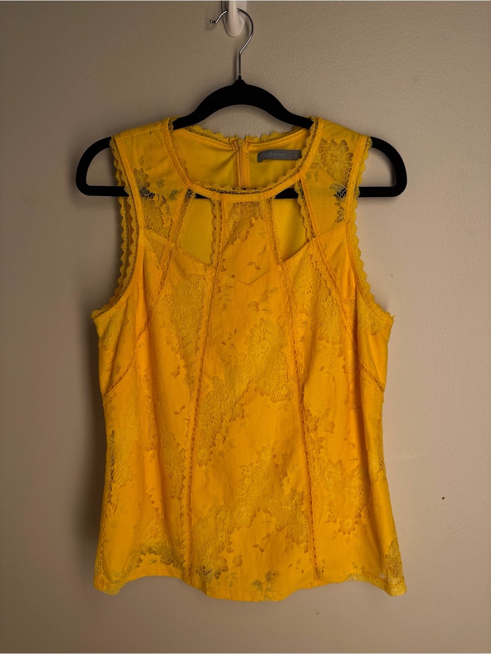 Octavia Sleeveless Lace-Detail Camisole in Yellow